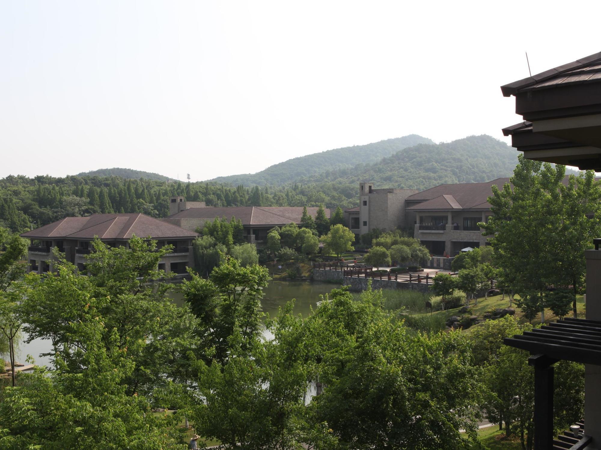 Narada Resort & Spa Liangzhu Ханчжоу Экстерьер фото